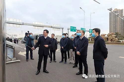 吳曉軍深入昌南大道快速路、洪都大道快速路項(xiàng)目現(xiàn)場(chǎng)調(diào)研指導(dǎo)